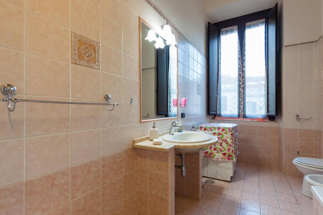 Cairoli - Spacious Close To Central Station Apartment *